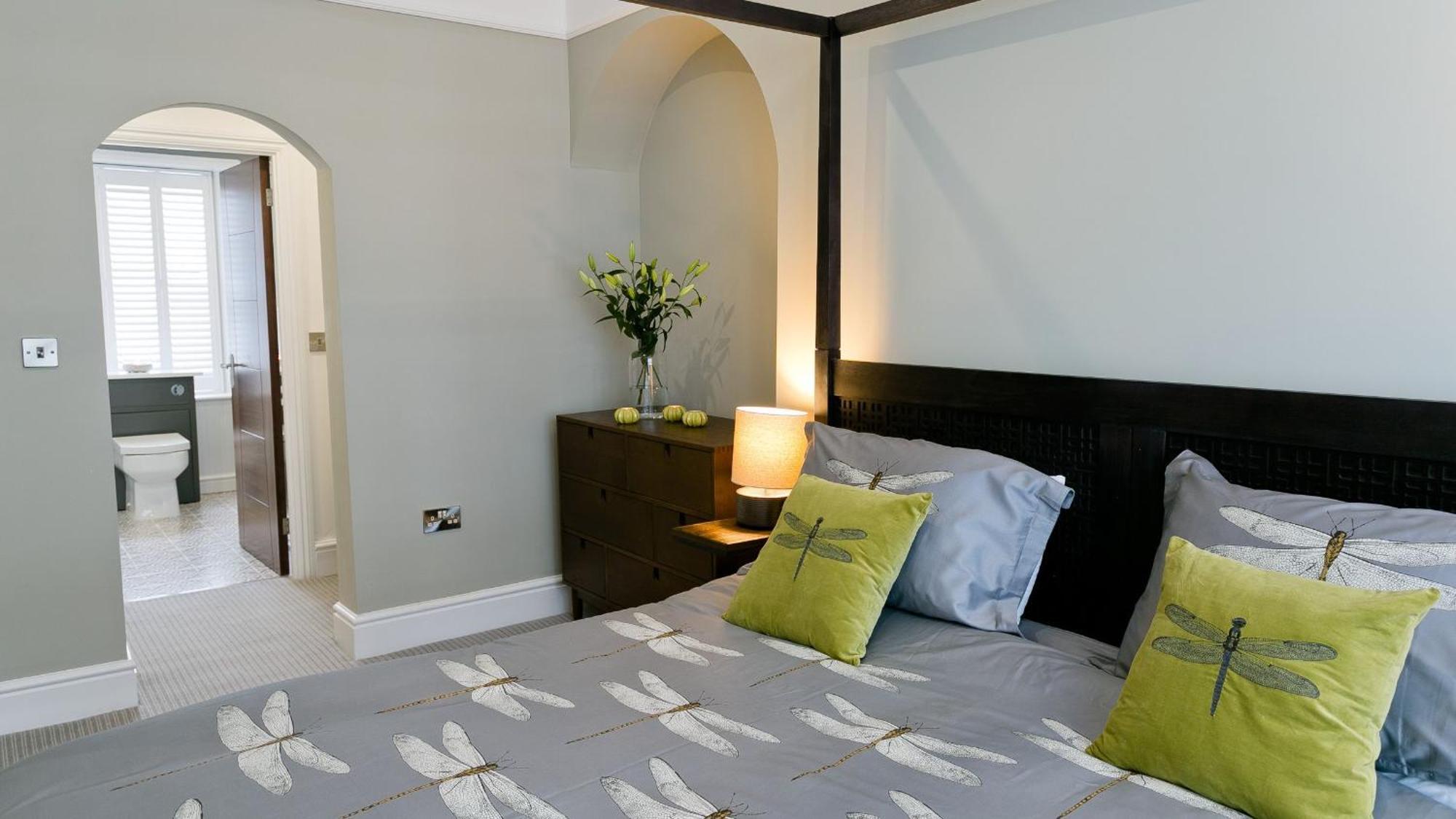 Beau Townhouse Villa โบมาริส ภายนอก รูปภาพ
